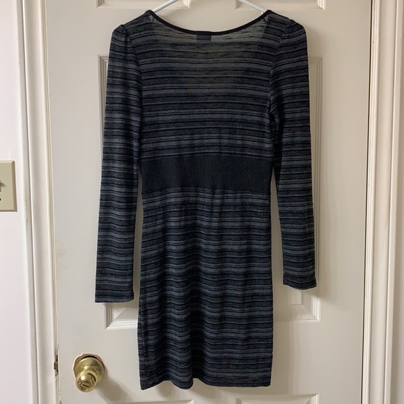 🌷3 for$25🌷Suzy Shier, US S, Black & Grey Thin Striped Long Sleeved Knit Dress - Picture 2 of 10